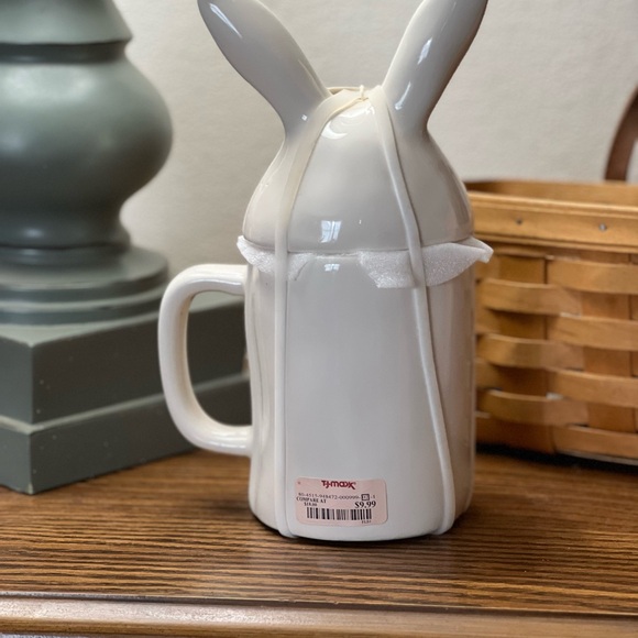 Rae Dunn Coffee/Tea mug - Picture 3 of 3